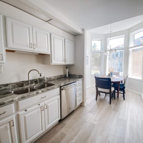 Kitchen & Dining Area